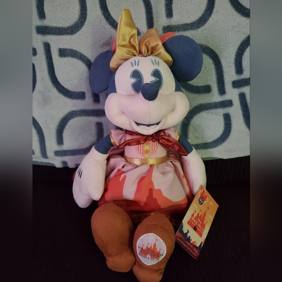 Disney Minnie's main attraction plush - Picture 4 of 6
